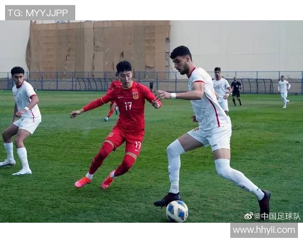 中国男足迎战叙利亚力争胜利全力以赴展现团队精神与拼搏精神